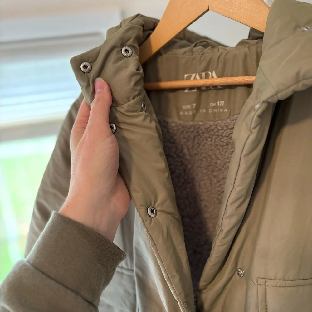 Zara stylish khaki